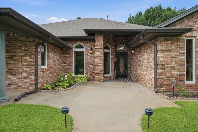 152 Fox Road, Weatherford, TX 76088
