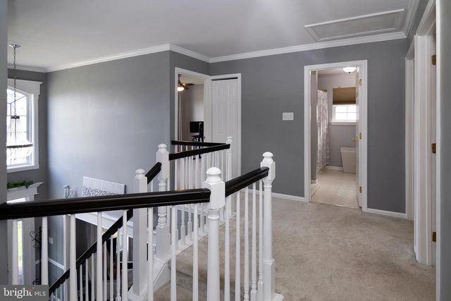 13 WYE MILL DR, Sicklerville, NJ 08081