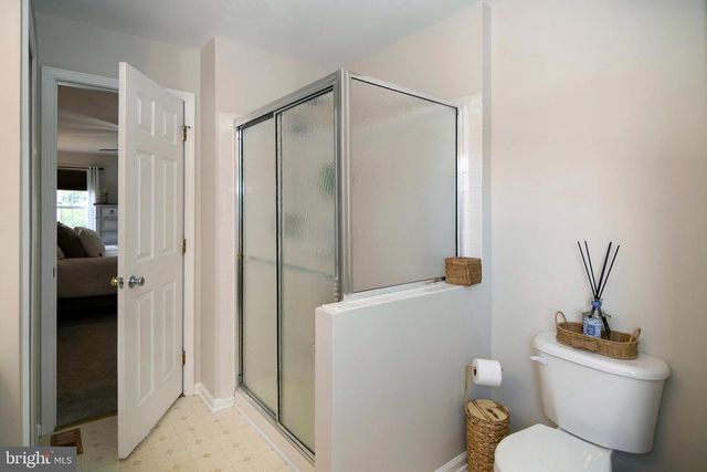 13 WYE MILL DR, Sicklerville, NJ 08081