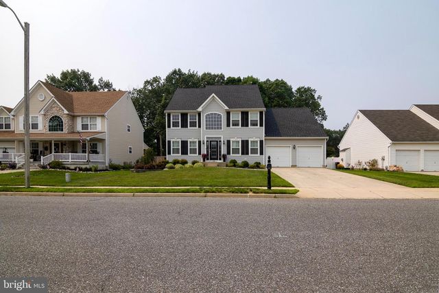 13 WYE MILL DR, Sicklerville, NJ 08081