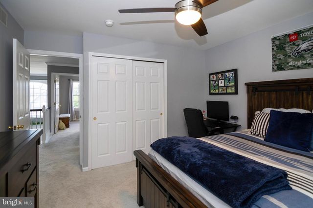 13 WYE MILL DR, Sicklerville, NJ 08081