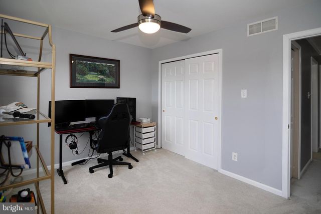 13 WYE MILL DR, Sicklerville, NJ 08081