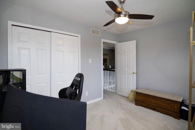 13 WYE MILL DR, Sicklerville, NJ 08081