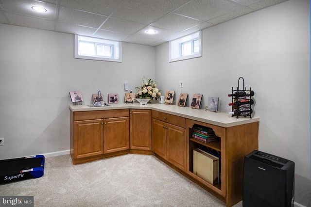 13 WYE MILL DR, Sicklerville, NJ 08081
