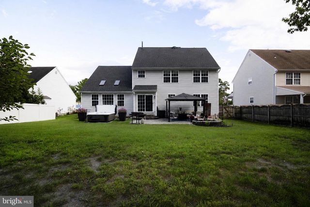 13 WYE MILL DR, Sicklerville, NJ 08081
