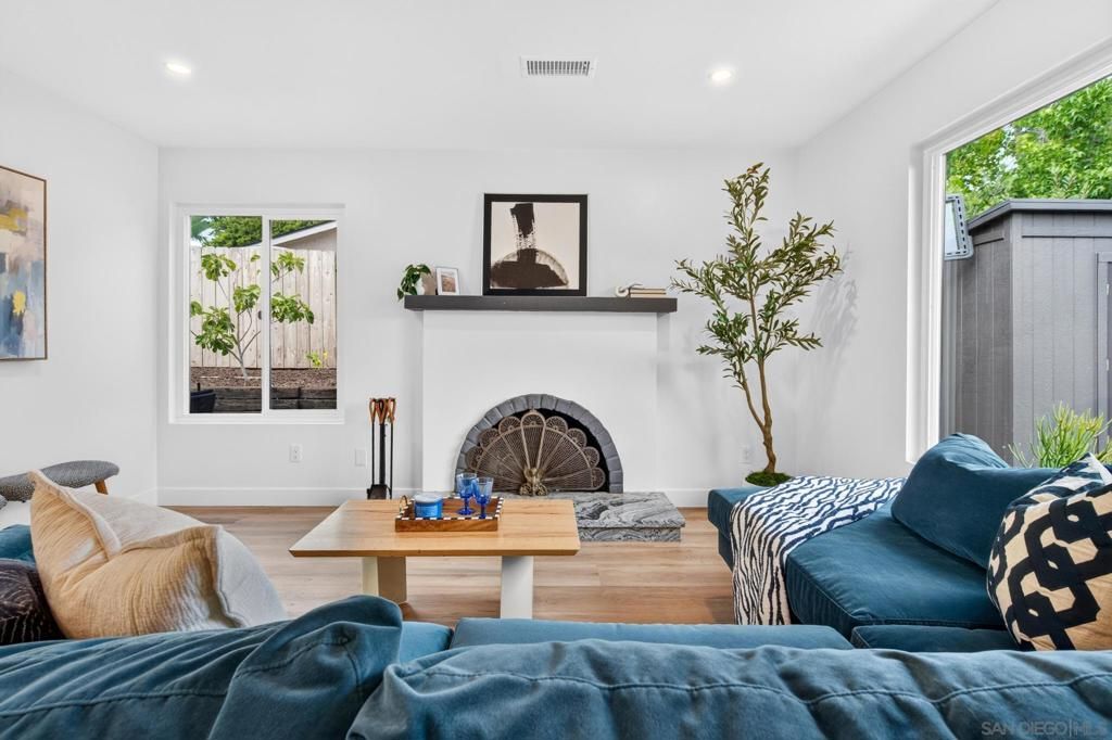 Image 15 of property listing at 1726 28 Red Barn Road, Encinitas, CA 92024