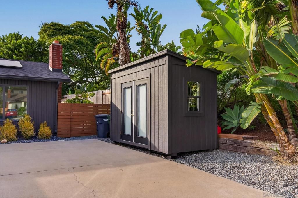 Image 7 of property listing at 1726 28 Red Barn Road, Encinitas, CA 92024