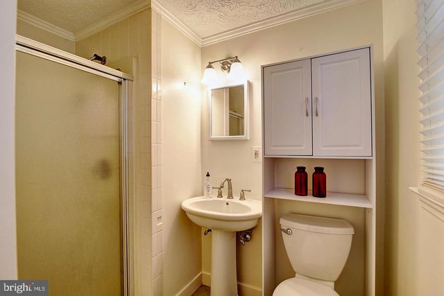 16119 HAMPTON RD, Hamilton, VA 20158