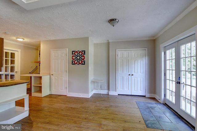 16119 HAMPTON RD, Hamilton, VA 20158