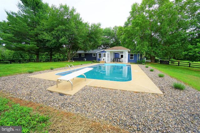 16119 HAMPTON RD, Hamilton, VA 20158