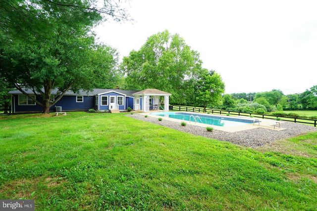 16119 HAMPTON RD, Hamilton, VA 20158