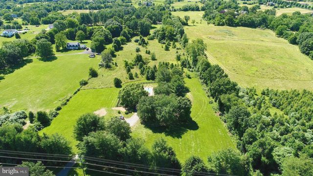 16119 HAMPTON RD, Hamilton, VA 20158