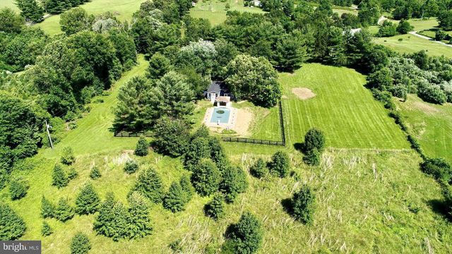 16119 HAMPTON RD, Hamilton, VA 20158