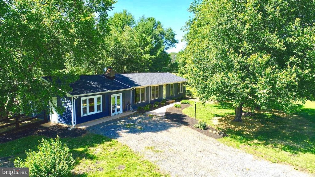 16119 HAMPTON RD, Hamilton, VA 20158