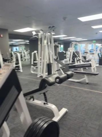 185 SE 14th Ter 812, Miami, FL 33131