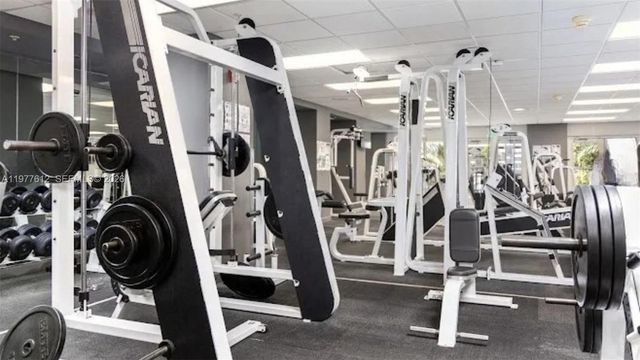 185 SE 14th Ter 812, Miami, FL 33131