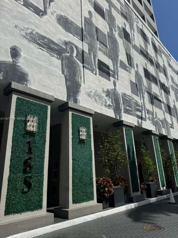 185 SE 14th Ter 812, Miami, FL 33131