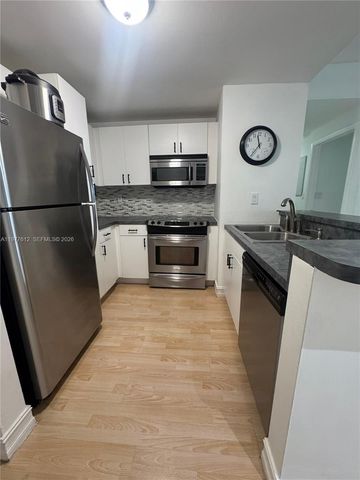 185 SE 14th Ter 812, Miami, FL 33131