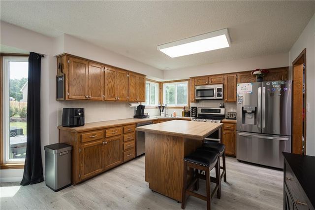 3700 SW 11th Street, Blue Springs, MO 64015