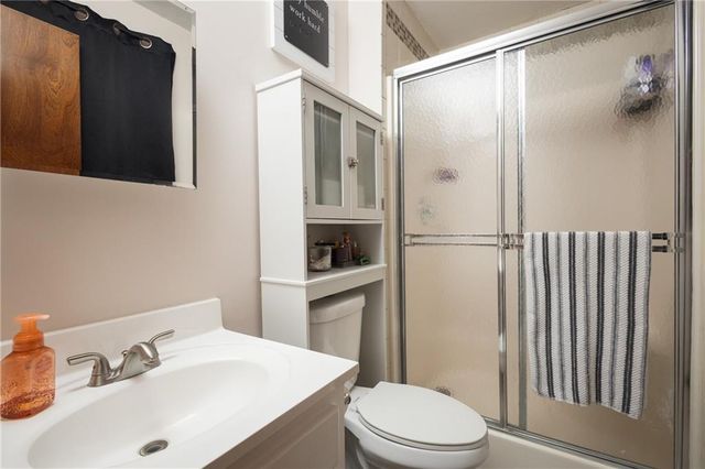 3700 SW 11th Street, Blue Springs, MO 64015