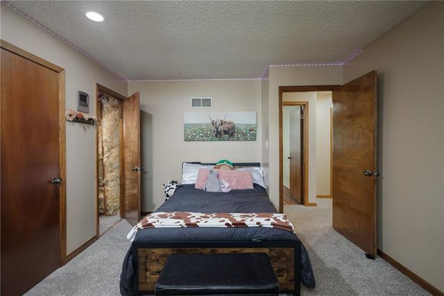 3700 SW 11th Street, Blue Springs, MO 64015