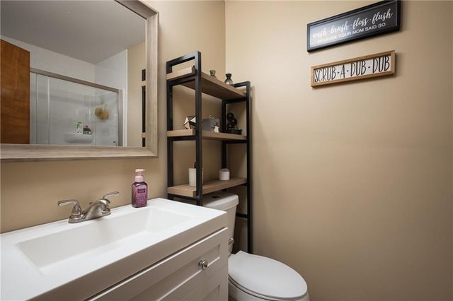 3700 SW 11th Street, Blue Springs, MO 64015