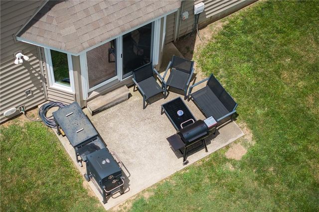 3700 SW 11th Street, Blue Springs, MO 64015