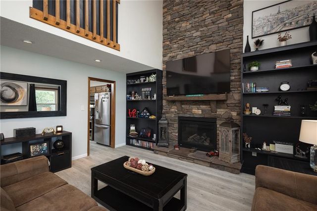 3700 SW 11th Street, Blue Springs, MO 64015