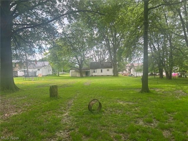 5220 Royalwood Road, North Royalton, OH 44133