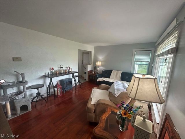 5220 Royalwood Road, North Royalton, OH 44133