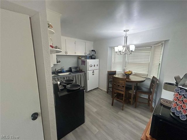 5220 Royalwood Road, North Royalton, OH 44133