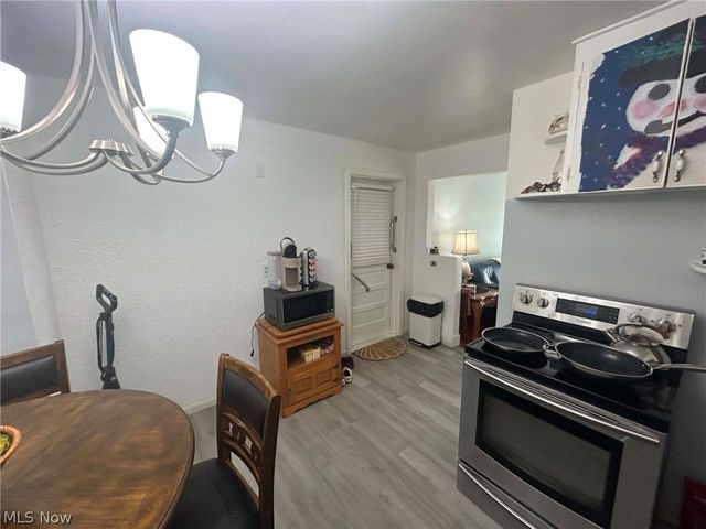 5220 Royalwood Road, North Royalton, OH 44133