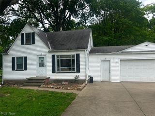 5220 Royalwood Road, North Royalton, OH 44133