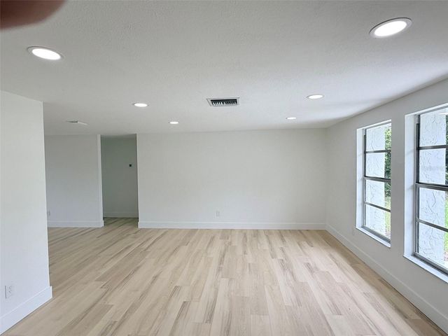 8512 LONGBOAT LANE, Hudson, FL 34667