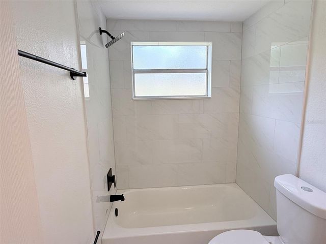 8512 LONGBOAT LANE, Hudson, FL 34667