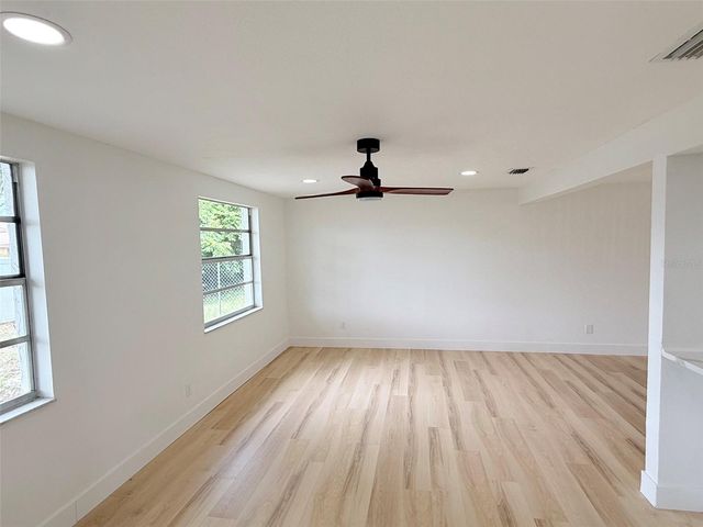 8512 LONGBOAT LANE, Hudson, FL 34667