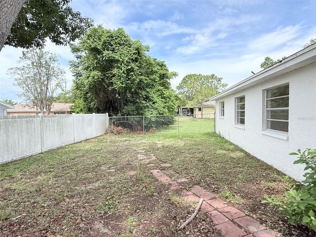 8512 LONGBOAT LANE, Hudson, FL 34667