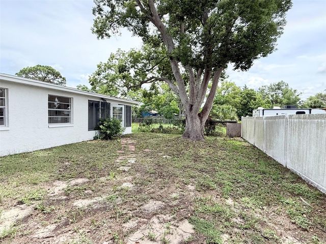 8512 LONGBOAT LANE, Hudson, FL 34667
