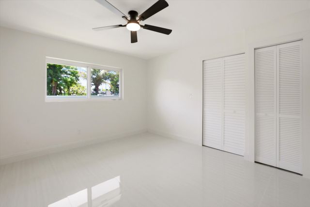 401 NW 3rd Place, Dania Beach, FL 33004