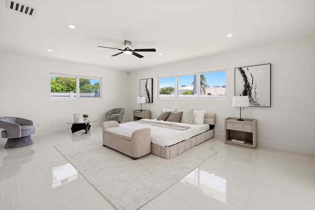401 NW 3rd Place, Dania Beach, FL 33004