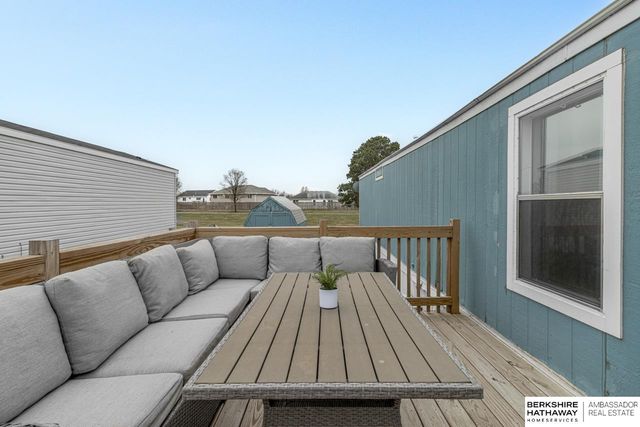 1021 Gordon Drive, Lincoln, NE 68522