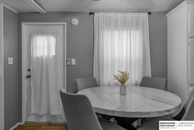 1021 Gordon Drive, Lincoln, NE 68522