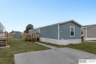 1021 Gordon Drive, Lincoln, NE 68522