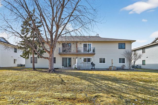 3306 Greenbrier Street 3306D, Vadnais Heights, MN 55127