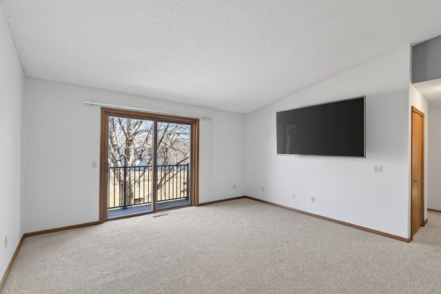 3306 Greenbrier Street 3306D, Vadnais Heights, MN 55127