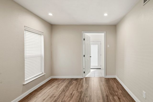 7354 Walling Lane, Dallas, TX 75231