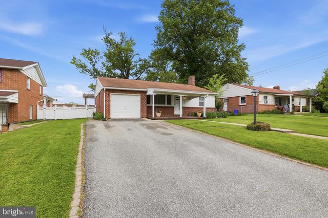 2993 5TH AVE, York, PA 17402