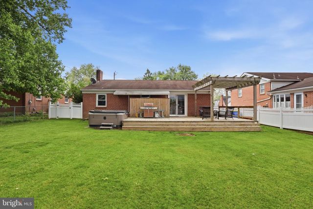 2993 5TH AVE, York, PA 17402