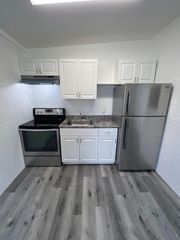 320 NE 13th Ave 07, Boynton Beach, FL 33435