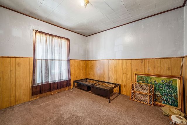 1823 Whitney Avenue, Niagara Falls, NY 14301